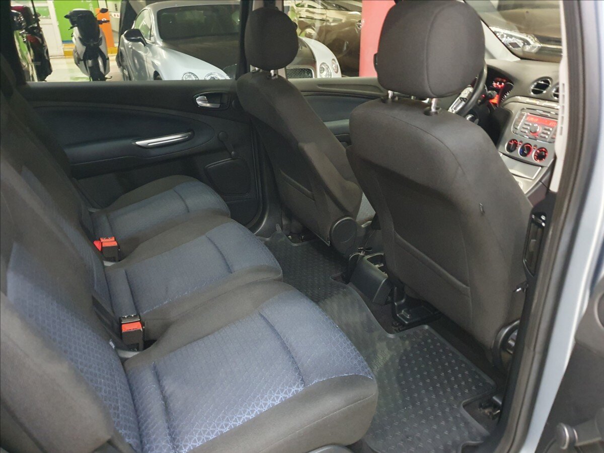 Ford Galaxy MPV 2,0 l 107 kw