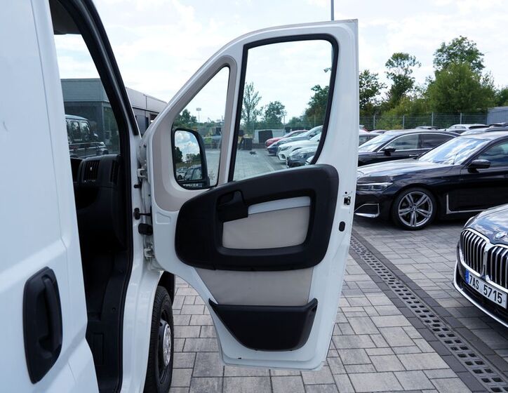 Peugeot Boxer 18