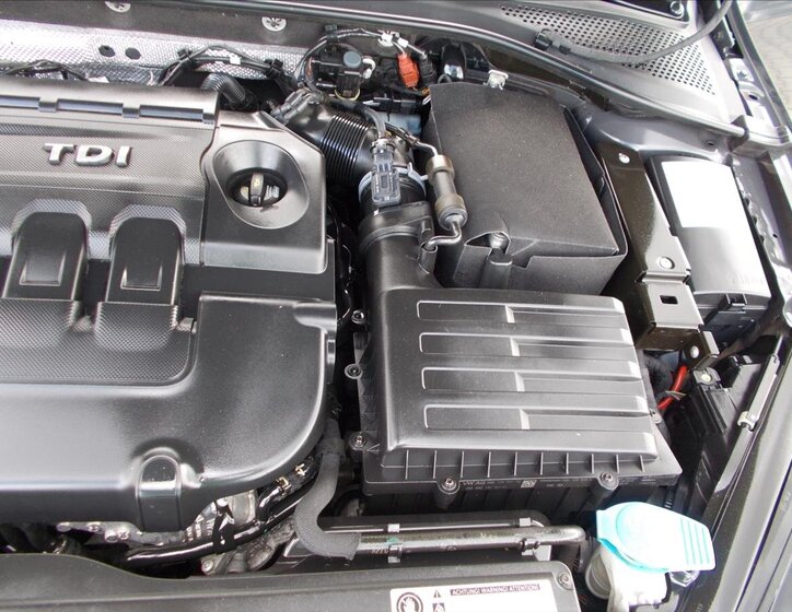 Volkswagen Golf Kombi 1,6 l 81 kw