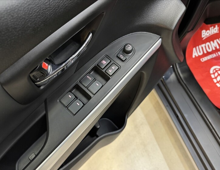 Suzuki SX4 S-Cross 18