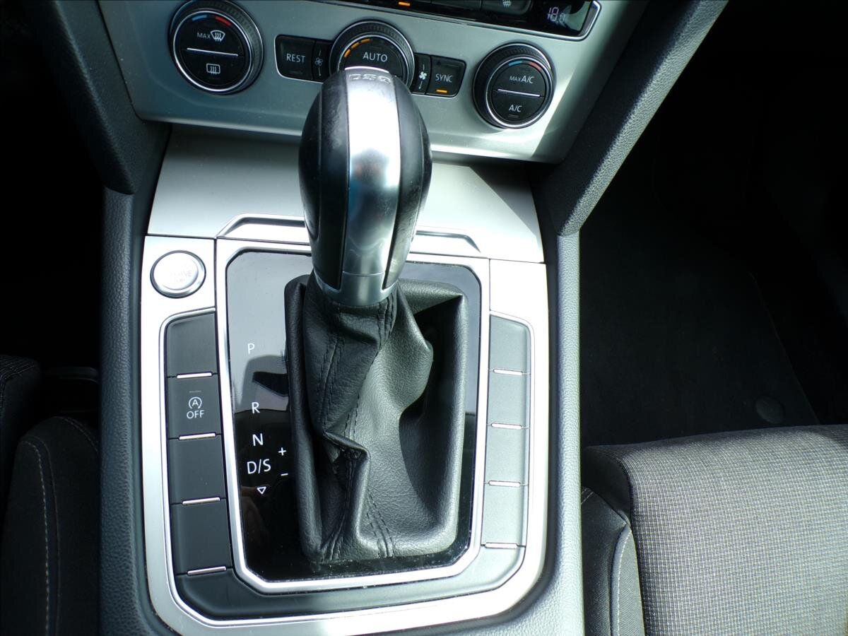 Volkswagen Passat Kombi 2,0 l 110 kw