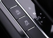 Volkswagen Passat 25