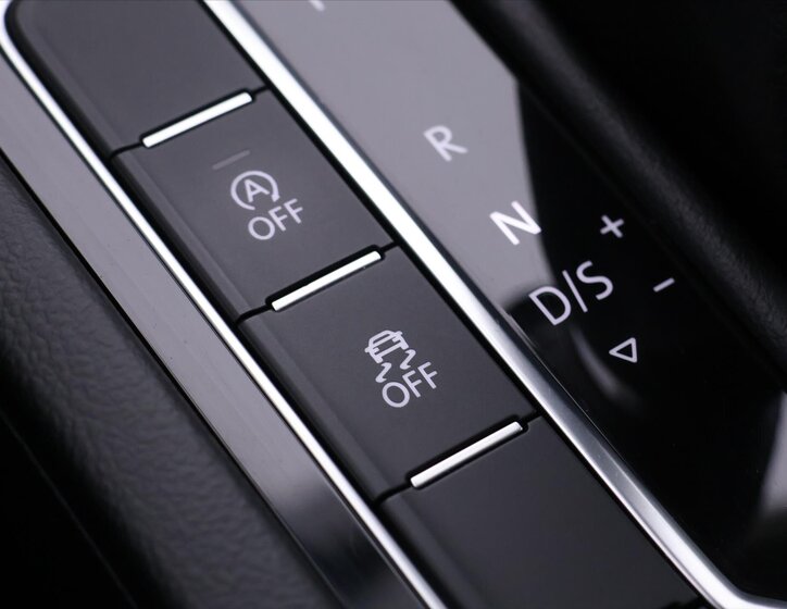 Volkswagen Passat 25