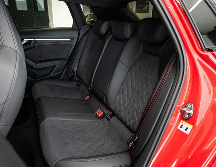 Audi RS3 Hatchback 2,5 l 294 kw