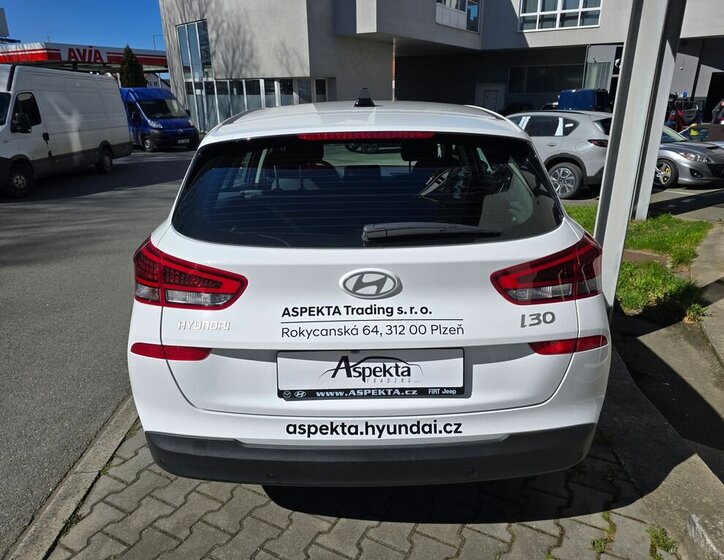 Hyundai i30 Kombi 998,0 73 kw