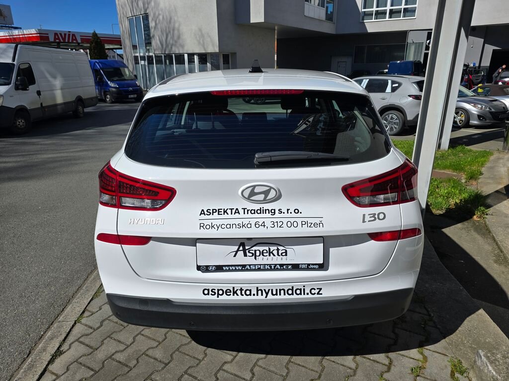Hyundai i30 Kombi 998,0 73 kw