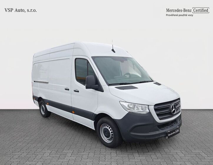 Mercedes-Benz Sprinter 7