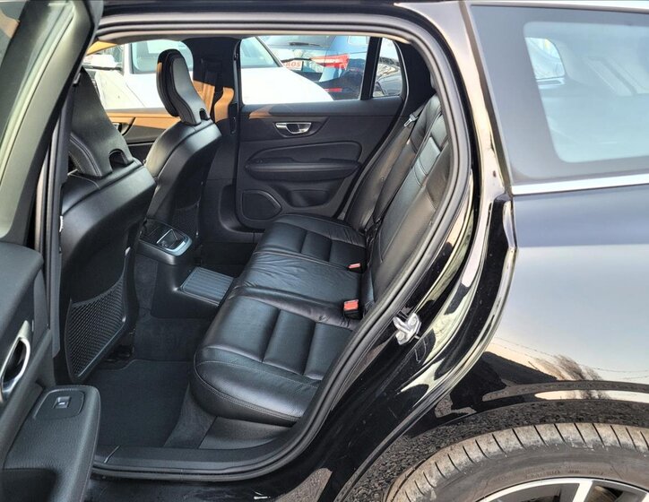 Volvo V60 Kombi 2,0 l 251 kw