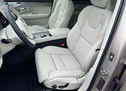 Volvo XC90 SUV / Terénní 2,0 l 184 kw