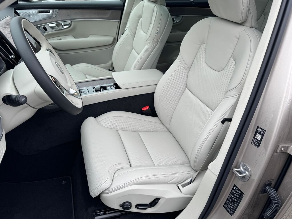 Volvo XC90 SUV / Terénní 2,0 l 184 kw