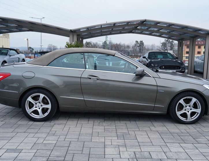 Mercedes-Benz Třídy E 7