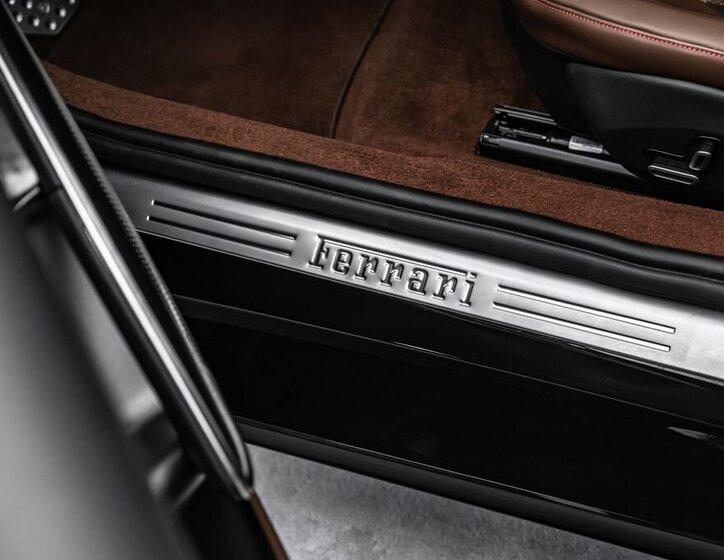 Ferrari Ostatní Kabriolet 6,5 l 607 kw