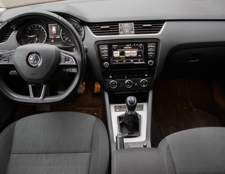 Škoda Octavia 28