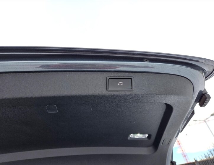 Škoda Superb Kombi 2,0 l 110 kw