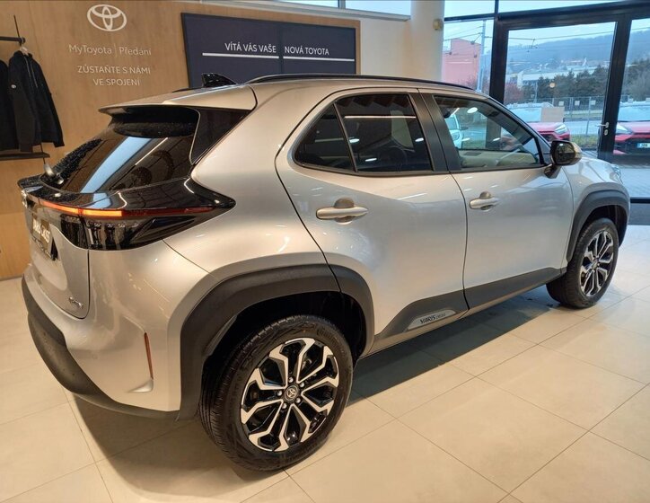 Toyota Yaris Cross Hatchback 1,5 l 85 kw