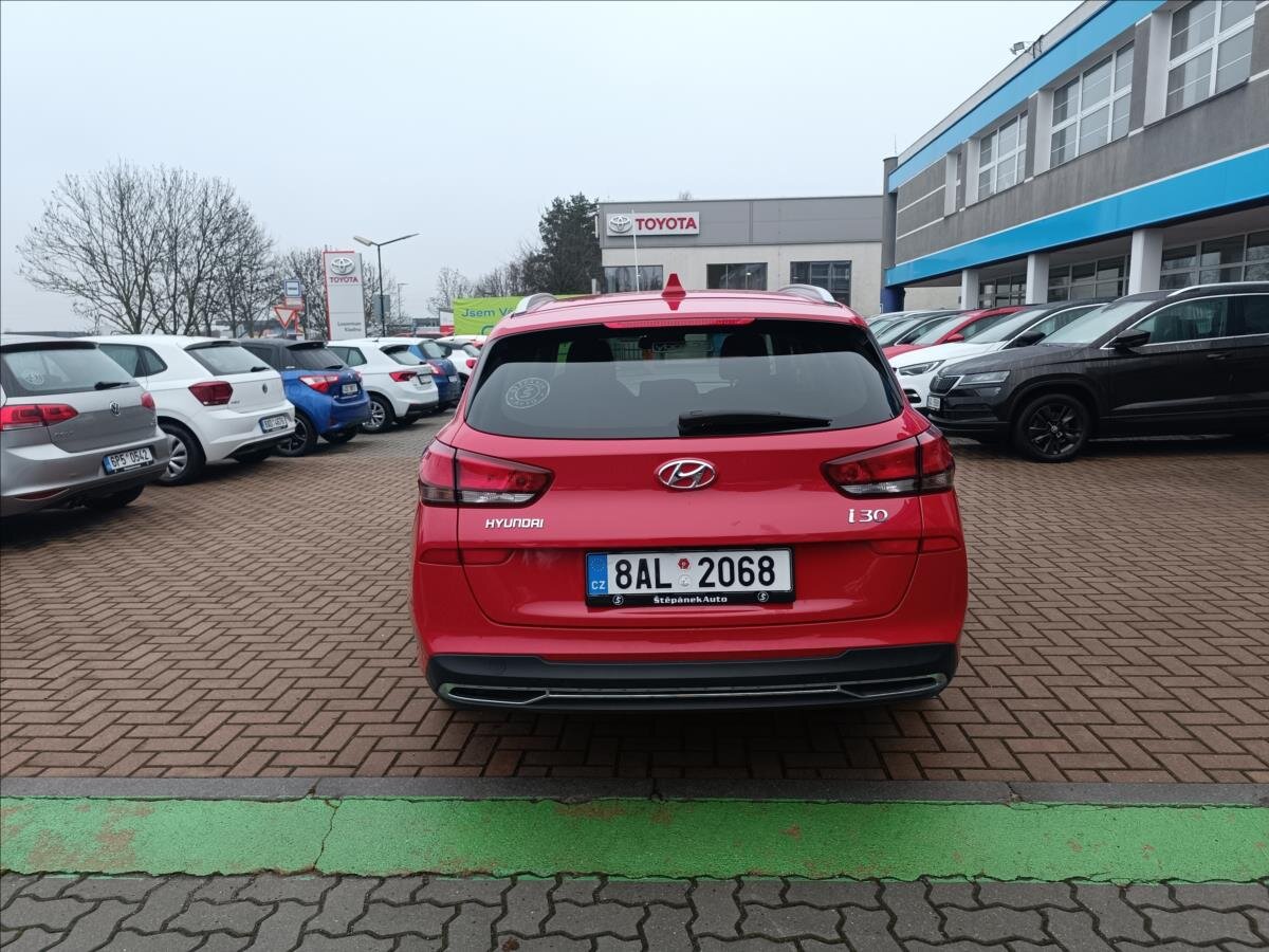 Hyundai i30 Kombi 998,0 88 kw