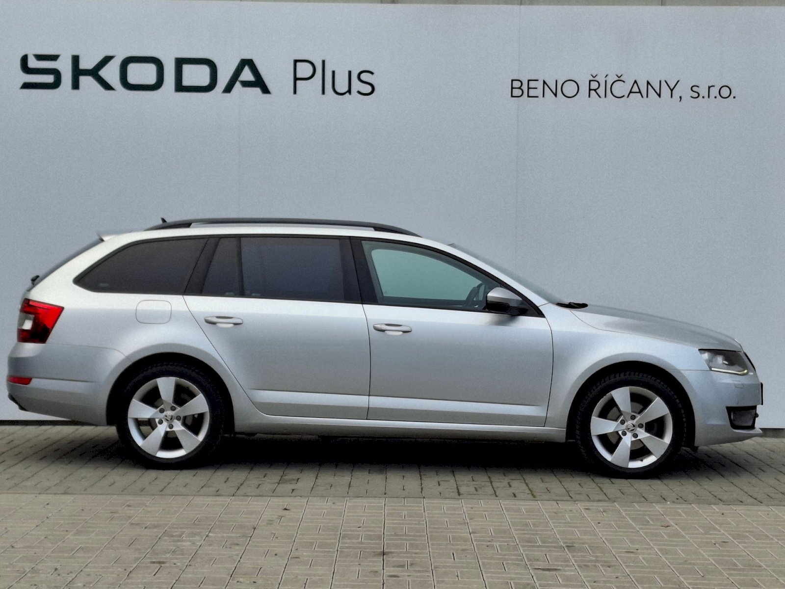 Škoda Octavia Kombi 2,0 l 110 kw