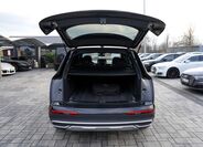 Audi Q7 11