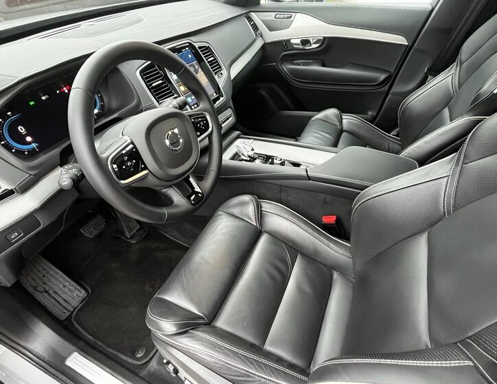 Volvo XC90 SUV 2,0 l 173 kw