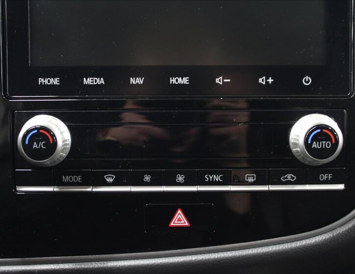 Mitsubishi Outlander 26