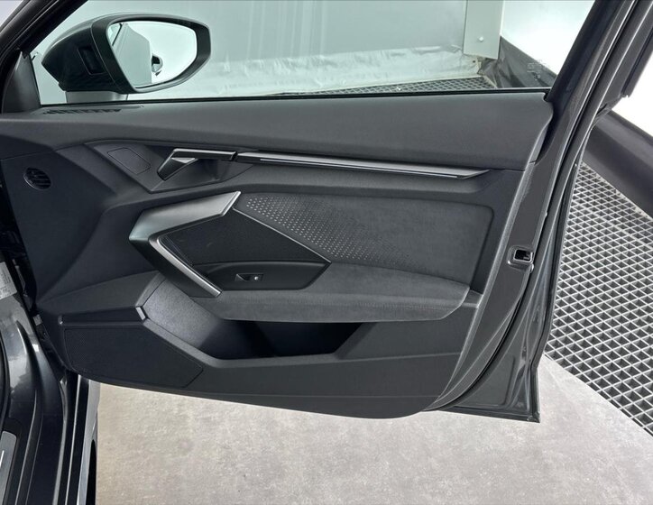 Audi RS 3 Sedan / Limuzína 2,5 l 294 kw