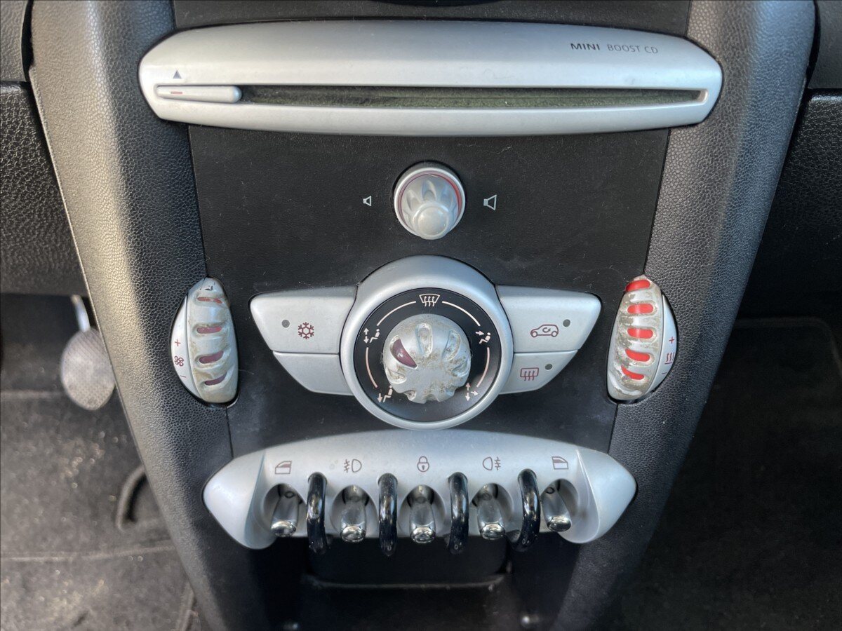 Mini Cooper Hatchback 1,6 l 88 kw