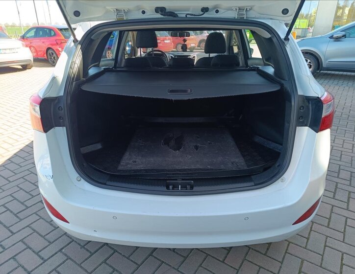 Hyundai i30 Kombi 1,6 l 88 kw