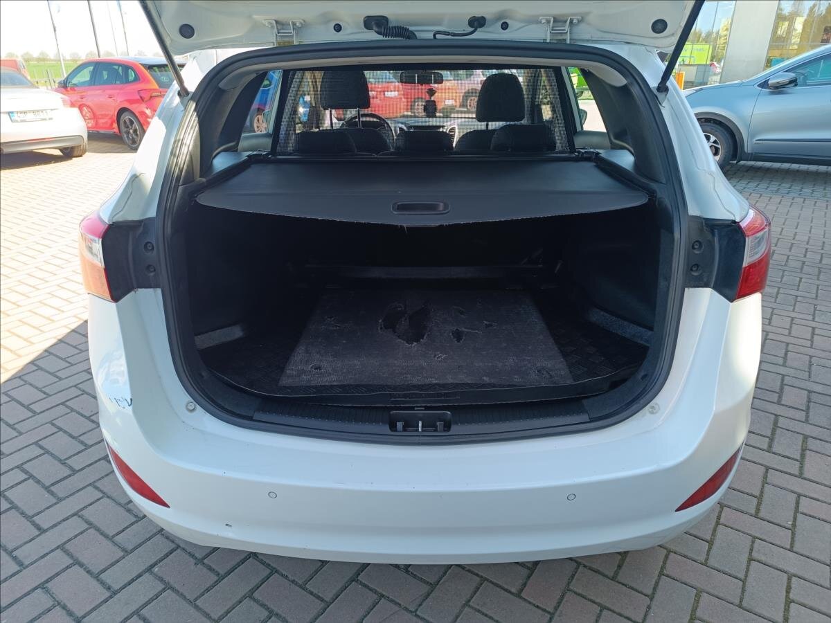 Hyundai i30 Kombi 1,6 l 88 kw