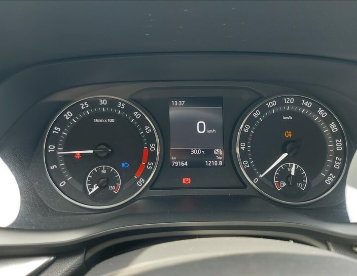 Škoda Octavia Sedan / Limuzína 2,0 l 85 kw