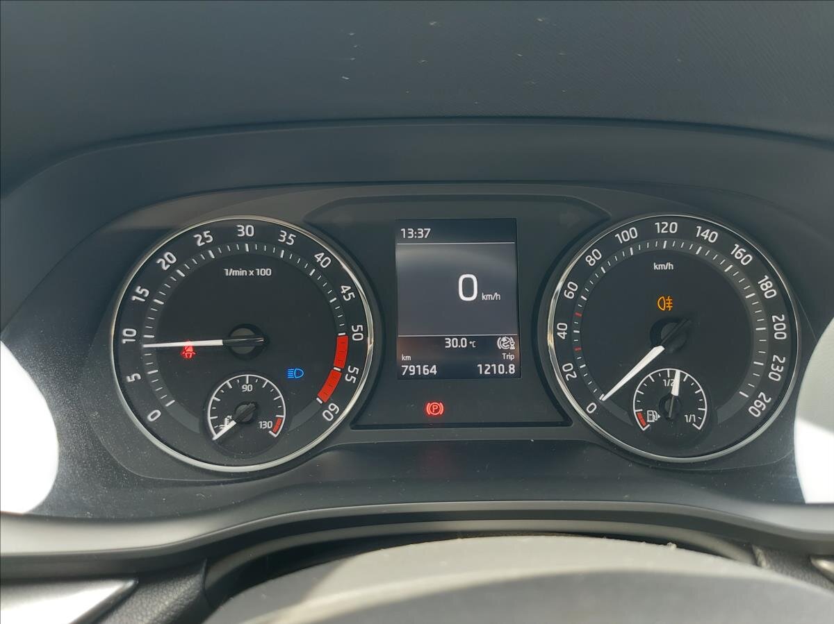 Škoda Octavia Sedan / Limuzína 2,0 l 85 kw