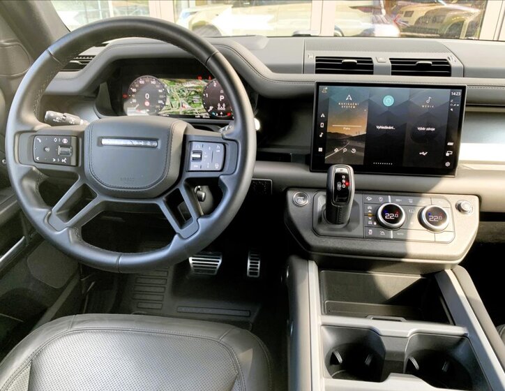 Land Rover Defender SUV 3,0 l 221 kw