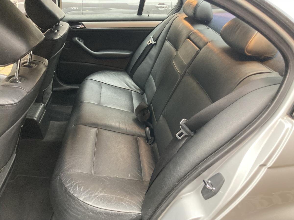 BMW Řada 3 Sedan / Limuzína 2,5 l 141 kw