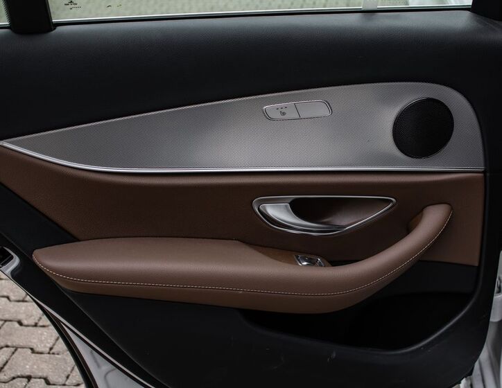 Mercedes-Benz Třídy E 23