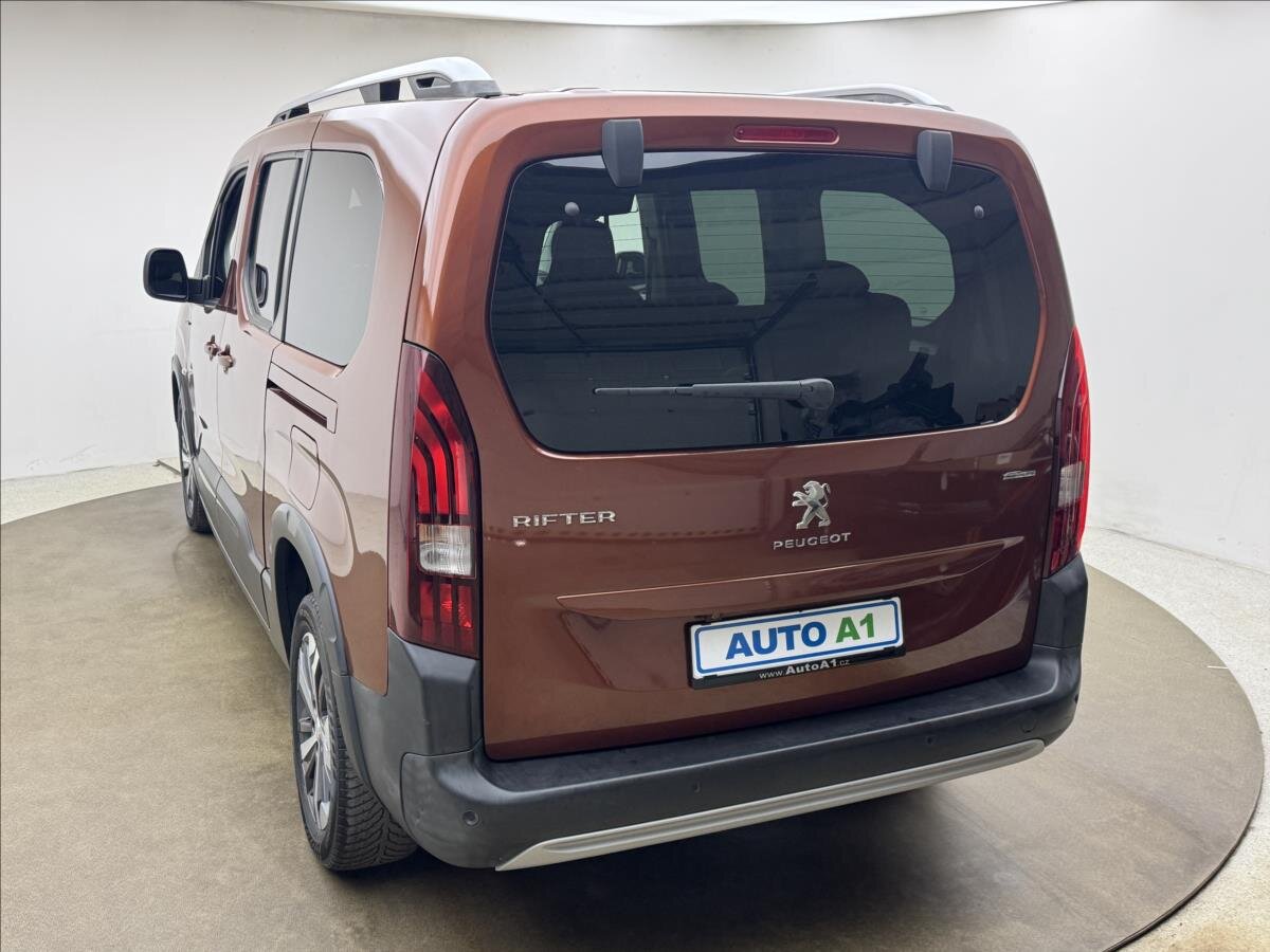 Peugeot Rifter MPV 1,5 l 96 kw