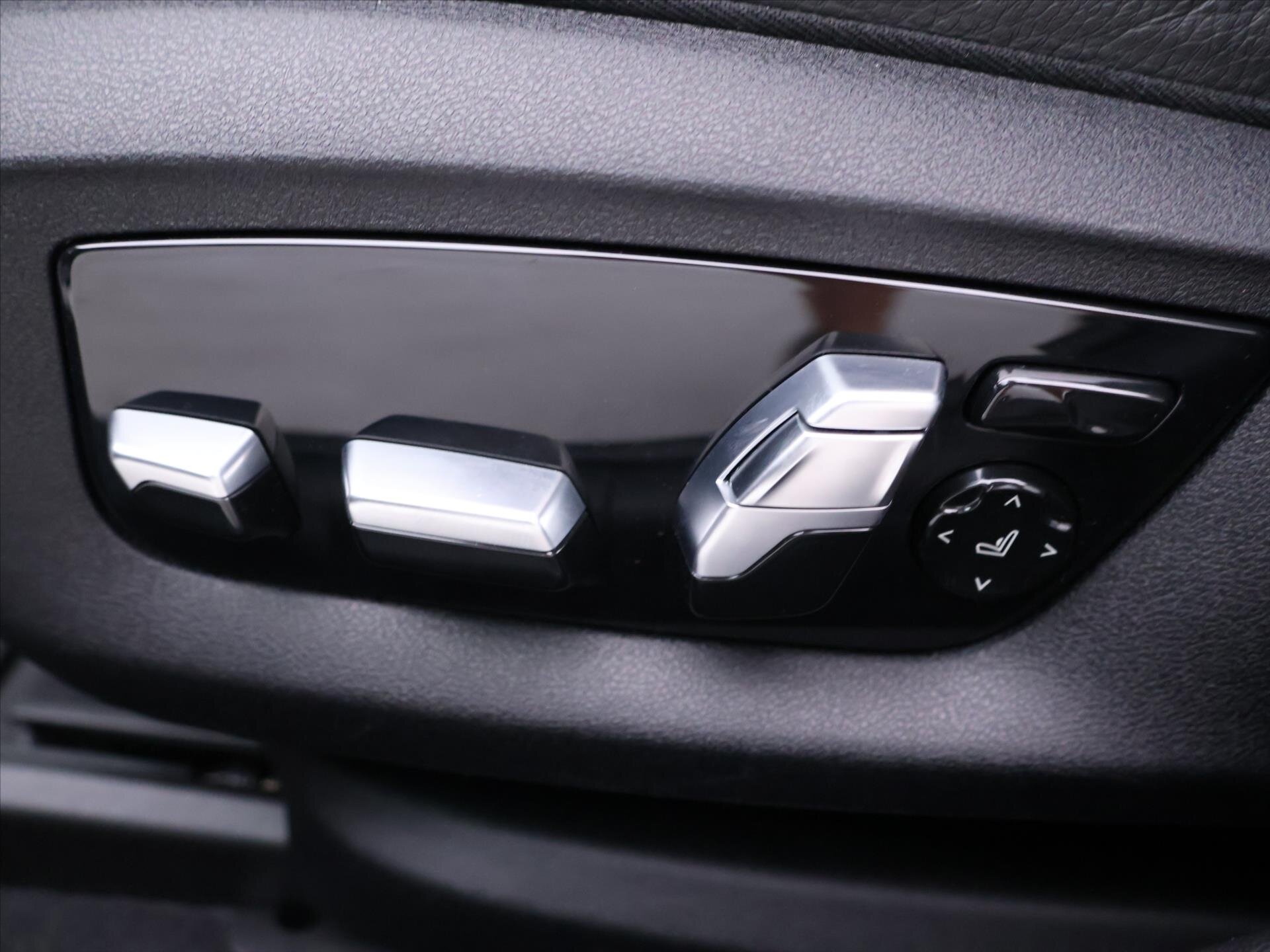 BMW Řada 5 Sedan 2,0 l 135 kw