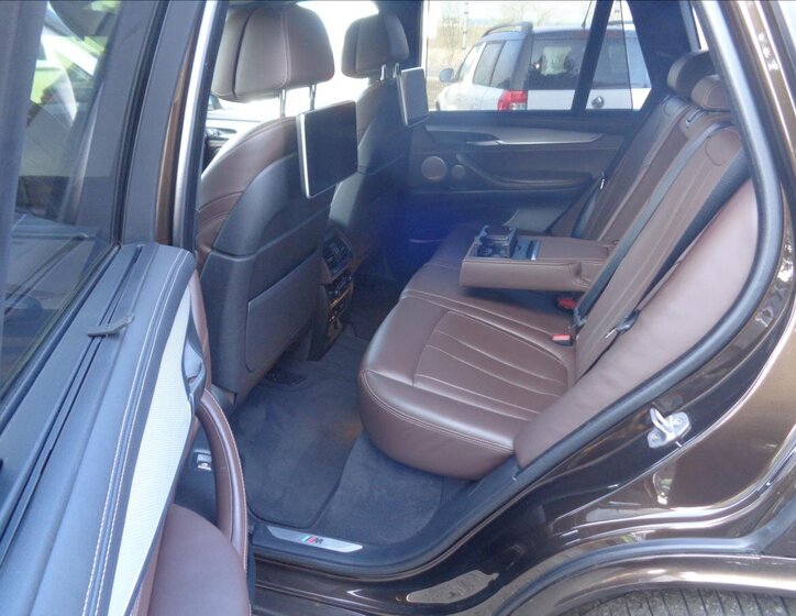 BMW X5 Kombi 2,0 l 180 kw