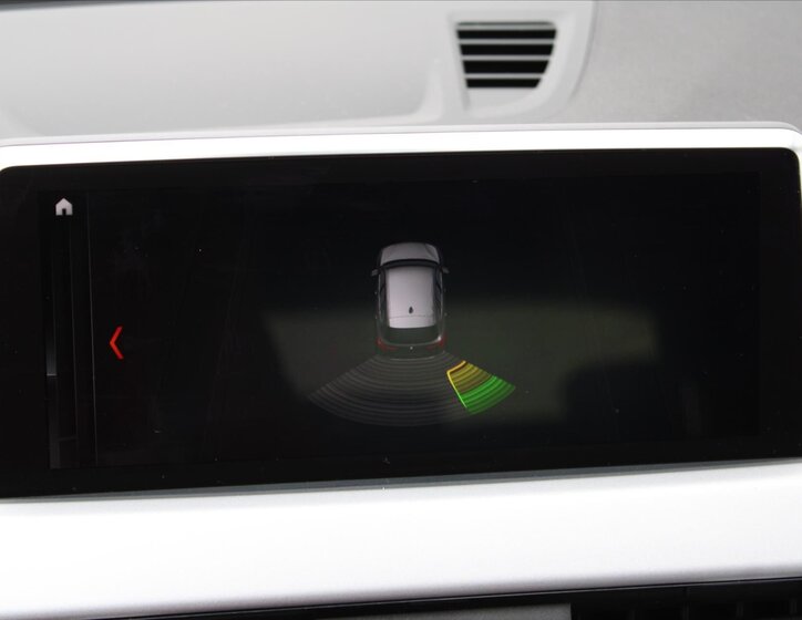 BMW X1 SUV 2,0 l 140 kw