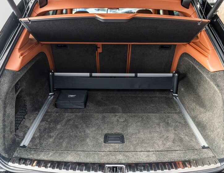Bentley Bentayga SUV / Terénní 4,0 l 404 kw