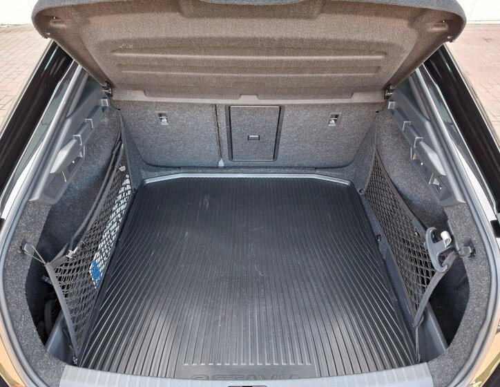 Škoda Octavia Sedan / Limuzína 2,0 l 180 kw