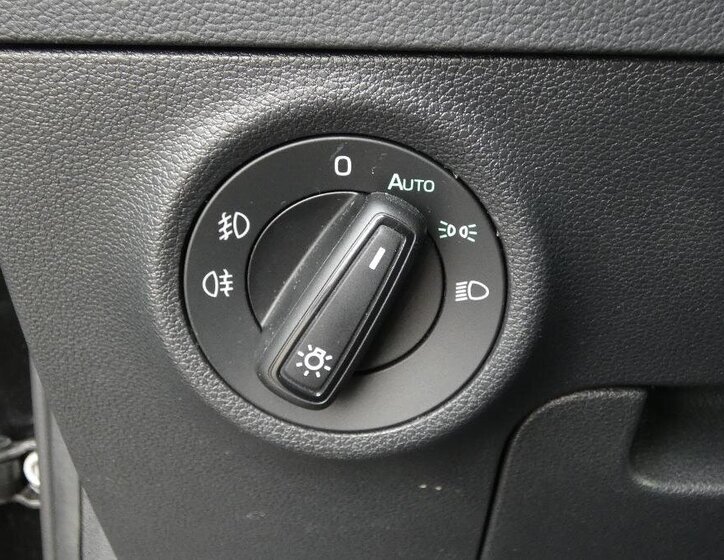 Škoda Karoq SUV / Terénní 1,5 l 110 kw