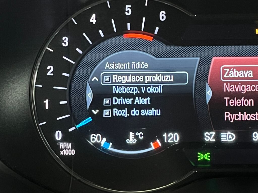 Ford S-MAX MPV 2,0 l 110 kw