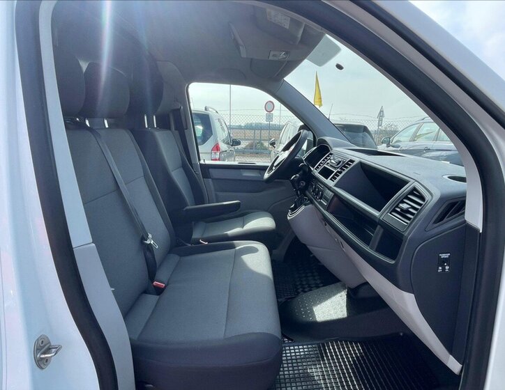 Volkswagen Transporter Skříň 2,0 l 62 kw