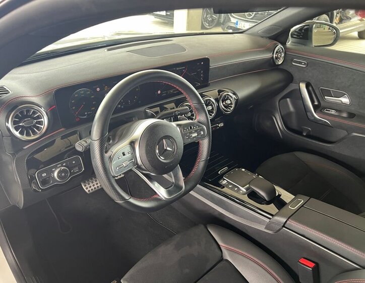 Mercedes-Benz CLA Kombi 2,0 l 110 kw