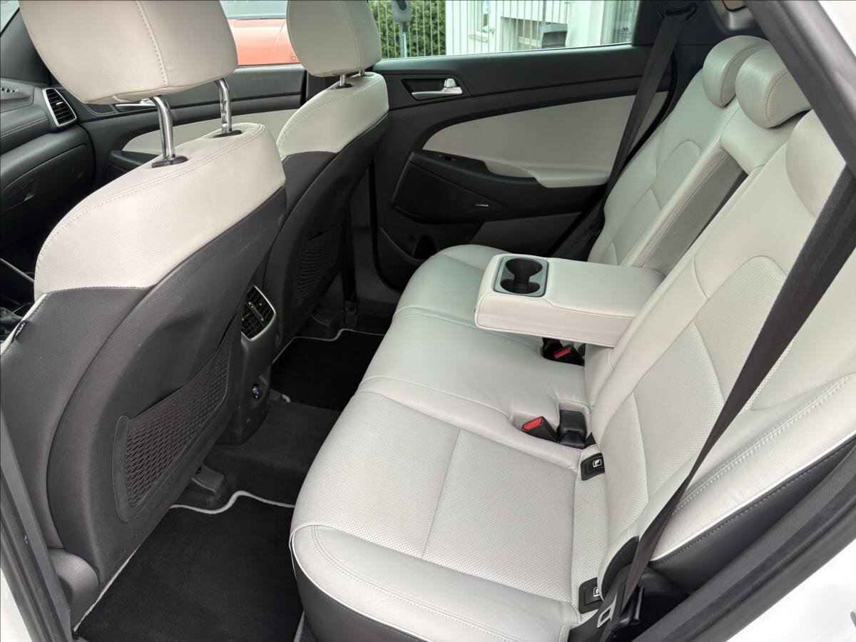 Hyundai Tucson SUV 1,6 l 130 kw