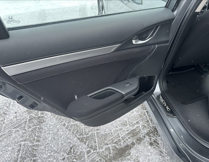 Honda Civic Sedan 1,5 l 134 kw