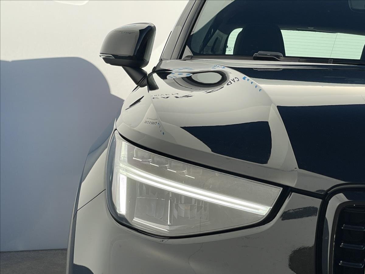 Volvo XC40 SUV 2,0 l 145 kw