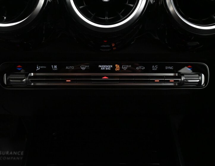 Mercedes-Benz GLB 21