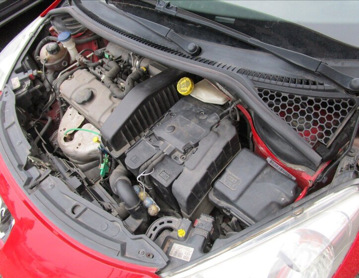 Peugeot 207 Kombi 1,4 l 54 kw