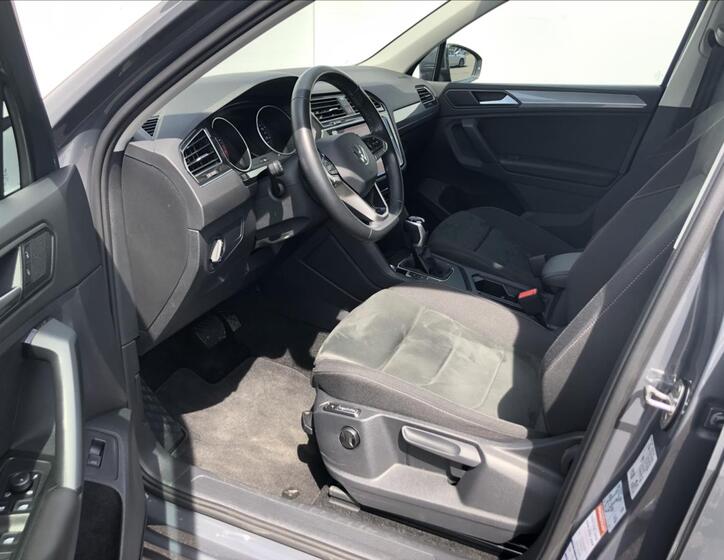Volkswagen Tiguan 5