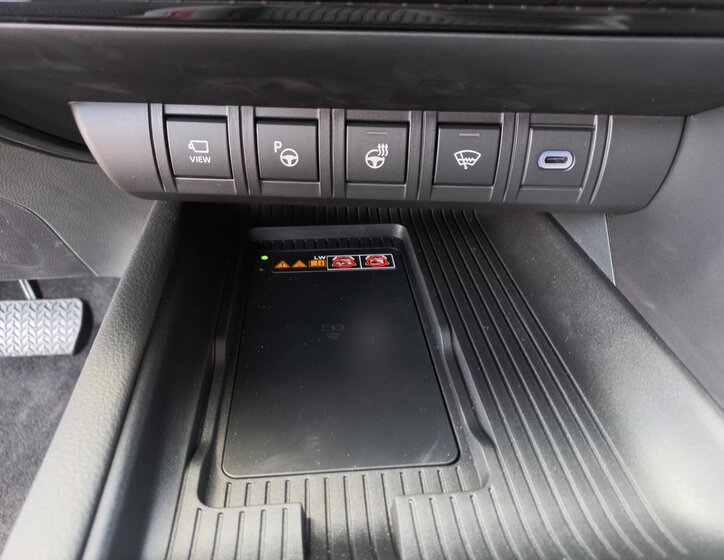 Toyota C-HR CUV 2,0 l 112 kw